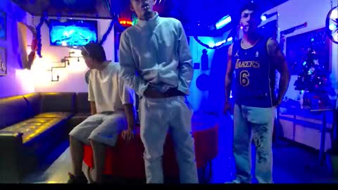 Snapshot of crismens chatting on 14, 12, 2025 crismens online show from 14, 12, 2025