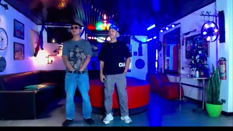 Snapshot of crismens chatting on 19, 12, 2025 crismens online show from 19, 12, 2025