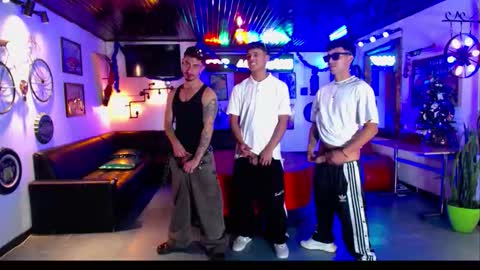 Snapshot of crismens chatting on 20, 12, 2025 crismens online show from 20, 12, 2025