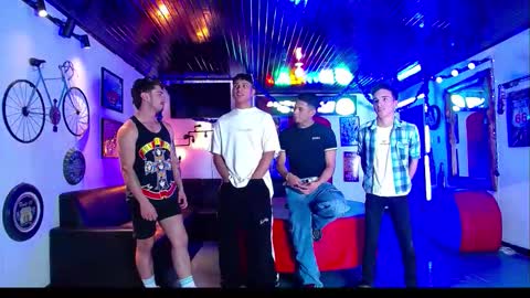 Snapshot of crismens chatting on 7, 1, 2026 crismens online show from 7, 1, 2026