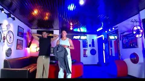 Snapshot of crismens chatting on 13, 1, 2026 crismens online show from 13, 1, 2026