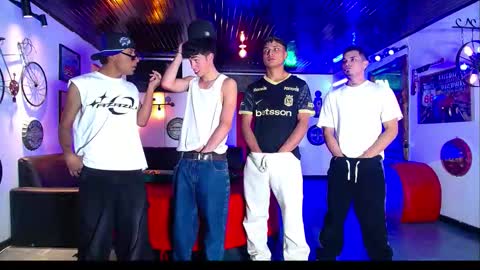 Snapshot of crismens chatting on 16, 1, 2026 crismens online show from 16, 1, 2026