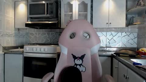 Cristina Onazis online show from 4, 3, 2026