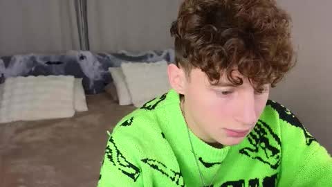 Snapshot of crisp1n chatting on 6, 11, 2025 Chris online show from 6, 11, 2025