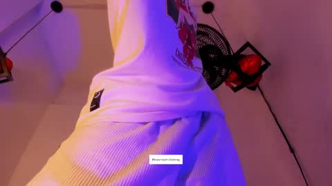 criss_zuri online show from 10, 4, 2026