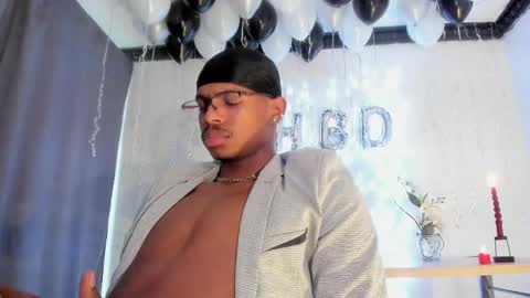 criss_zuri online show from 25, 4, 2026