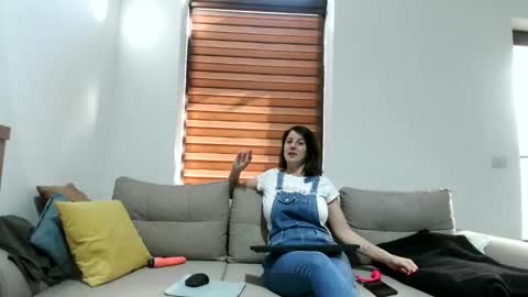 Snapshot of cristaelio chatting on 1, 5, 2026 Crista-Elio online show from 1, 5, 2026