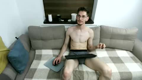 Snapshot of cristaelio chatting on 12, 5, 2026 Crista-Elio online show from 12, 5, 2026
