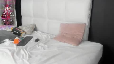 Cristal  online show from 13, 2, 2025