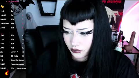 Cris online show from 5, 11, 2025