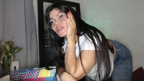 Cristal  online show from 26, 2, 2025