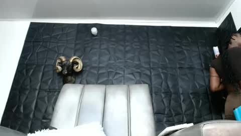 Hanna  online show from 27, 4, 2026