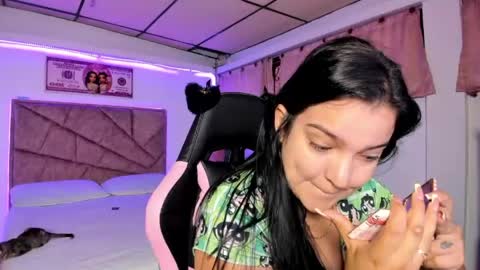 cristal_smith20 online show from 27, 4, 2026