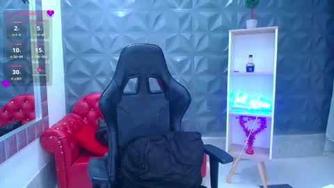 Snapshot of cristal_war chatting on 5, 3, 2026 Cristal online show from 5, 3, 2026