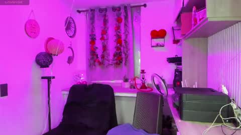 Cristal Ayala online show from 9, 7, 2026