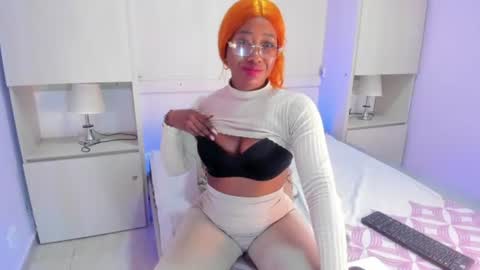 Snapshot of cristalbennet chatting on 1, 7, 2026 cristalbennet online show from 1, 7, 2026