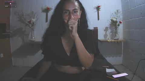  online show from 1, 5, 2026