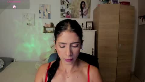 Snapshot of cristamunez chatting on 12, 5, 2026 veronika online show from 12, 5, 2026