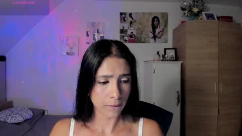 Snapshot of cristamunez chatting on 25, 5, 2026 veronika online show from 25, 5, 2026