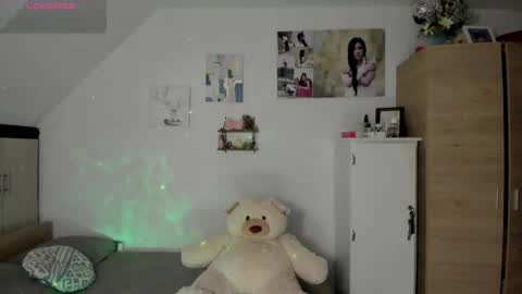 Snapshot of cristamunez chatting on 2, 6, 2026 veronika online show from 2, 6, 2026