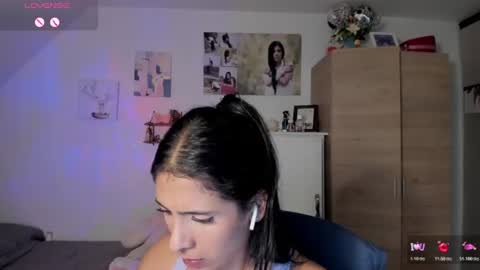 Snapshot of cristamunez chatting on 11, 6, 2026 veronika online show from 11, 6, 2026