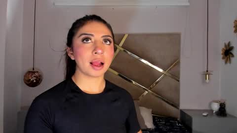  Independent Model online show from 26, 1, 2025