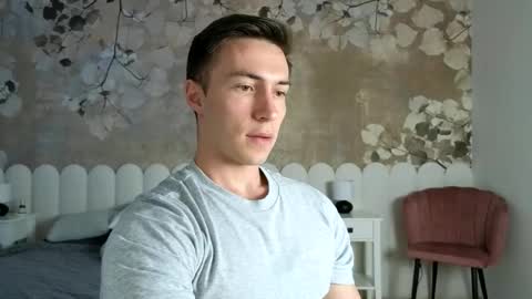 Snapshot of cristianovilla chatting on 8, 6, 2026 CristianoHailey online show from 8, 6, 2026