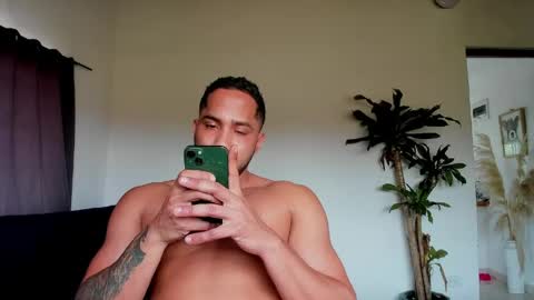 Snapshot of cristobal12cock chatting on 30, 4, 2026 Cristian online show from 30, 4, 2026