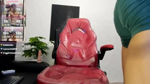 cristopher23  online show from 25, 1, 2025