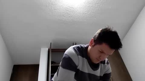 cristopher3042 online show from 4, 3, 2025