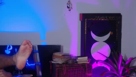 Cristopher online show from 11, 1, 2025