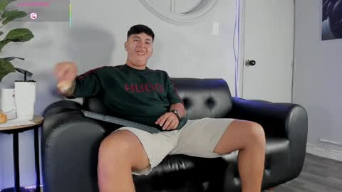 Cristopher online show from 12, 4, 2026