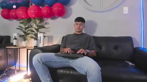 Cristopher online show from 9, 6, 2026