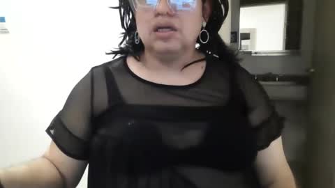 Linda Cross online show from 3, 8, 2026