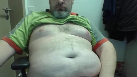 Snapshot of crouch1 chatting on 11, 2, 2026 Crouch1 online show from 11, 2, 2026