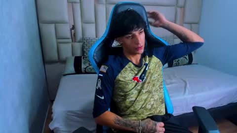 Snapshot of croy_myer chatting on 5, 3, 2026 Croy online show from 5, 3, 2026