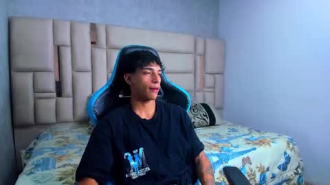 Snapshot of croy_myer chatting on 12, 3, 2026 Croy online show from 12, 3, 2026