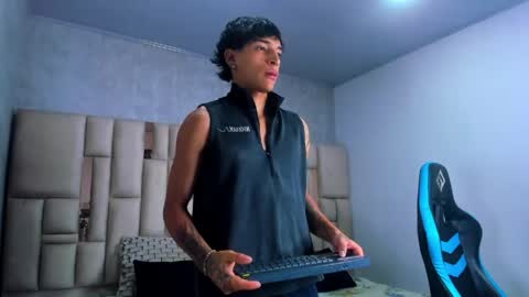 Snapshot of croy_myer chatting on 14, 3, 2026 Croy online show from 14, 3, 2026