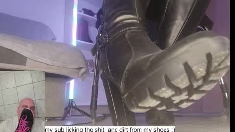 Snapshot of cruel_siren chatting on 25, 10, 2025 Cruel Siren online show from 25, 10, 2025