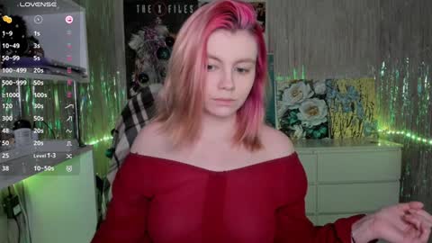 Snapshot of cryptobjgirlv2 chatting on 30, 12, 2024 Lilith online show from 30, 12, 2024