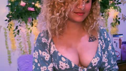 crysrus online show from 8, 12, 2024