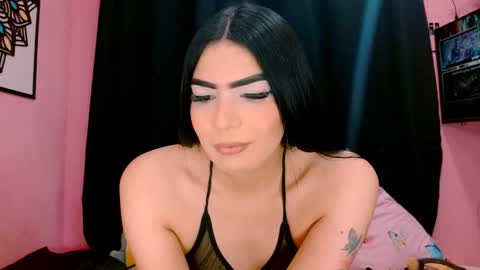 Instagram cristal espinosa1 online show from 29, 9, 2025