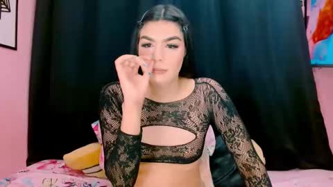 Instagram cristal espinosa1 online show from 2, 11, 2025