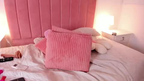  Crystal  online show from 11, 1, 2025