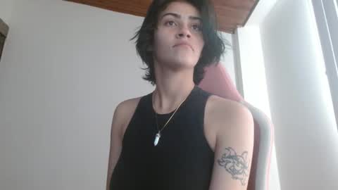 Snapshot of crystal_starx chatting on 20, 9, 2025 Crystal Blaze online show from 20, 9, 2025