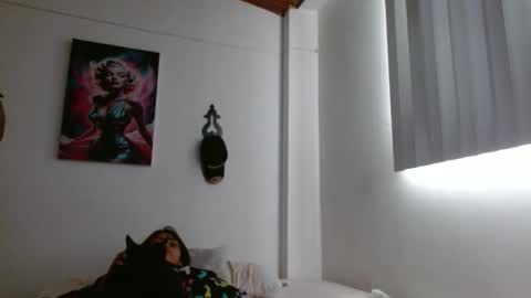 Crystal Blaze online show from 17, 4, 2026