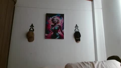 Crystal Blaze online show from 19, 4, 2026