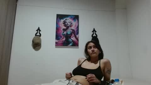 Crystal Blaze online show from 21, 4, 2026