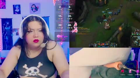 Snapshot of crystal_velvet01 chatting on 9, 5, 2026 crystal online show from 9, 5, 2026