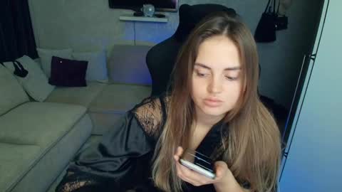 crystalemily online show from 13, 11, 2025